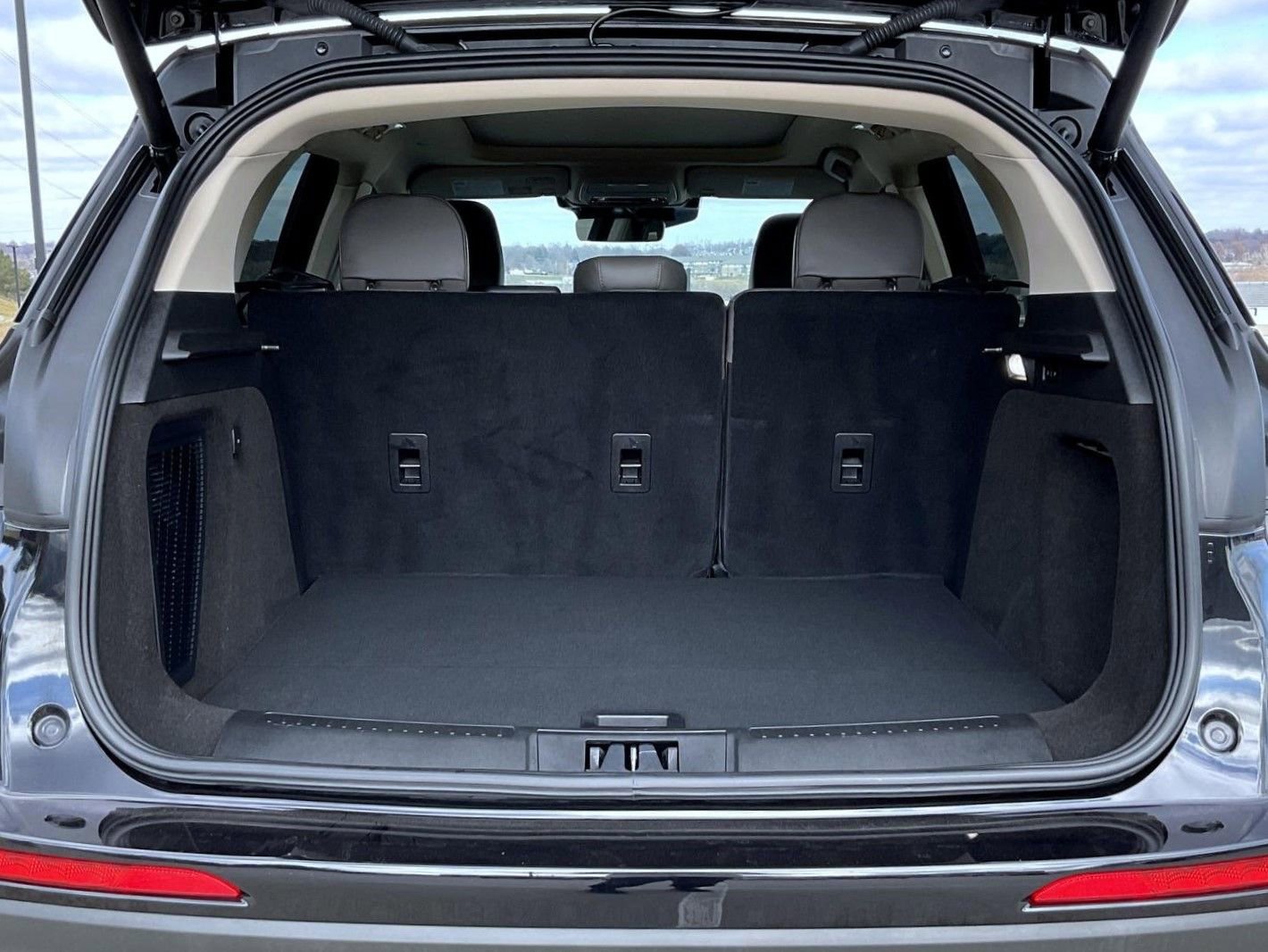 Certified 2024 Lincoln Corsair AWD w/ Equipment Group 101A image 22