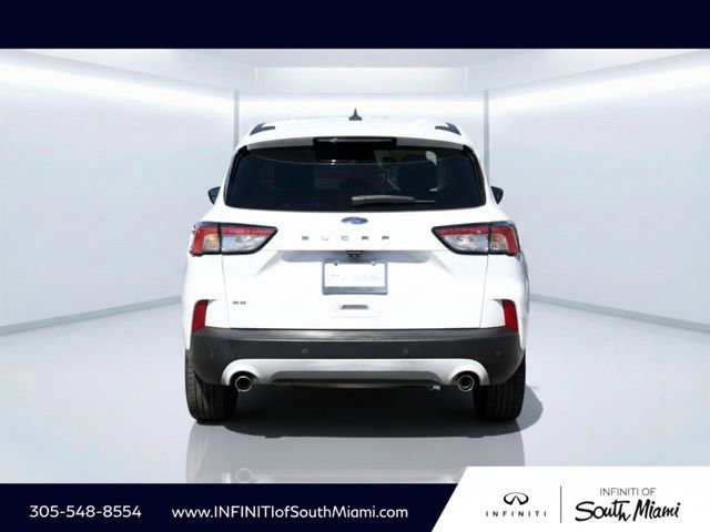 Used 2022 Ford Escape SE image 5