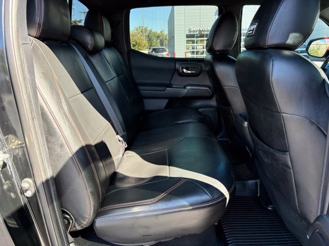 Used 2019 Toyota Tacoma TRD Sport AWD/4WD image 24