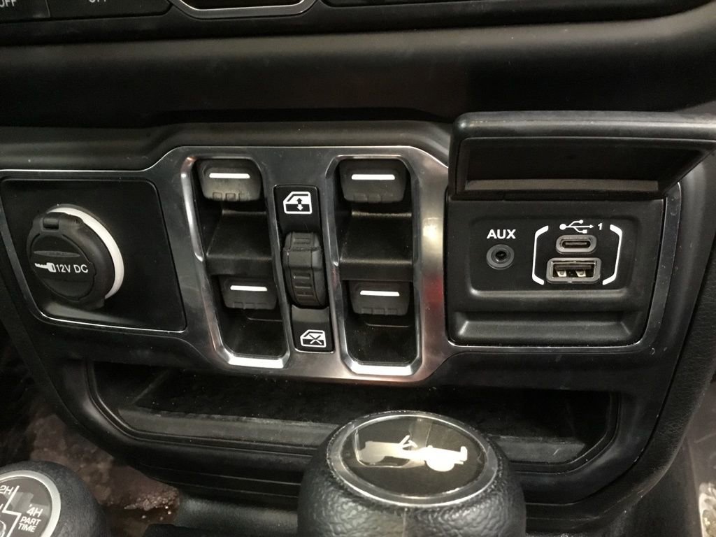 Used 2023 Jeep Wrangler Willys image 20