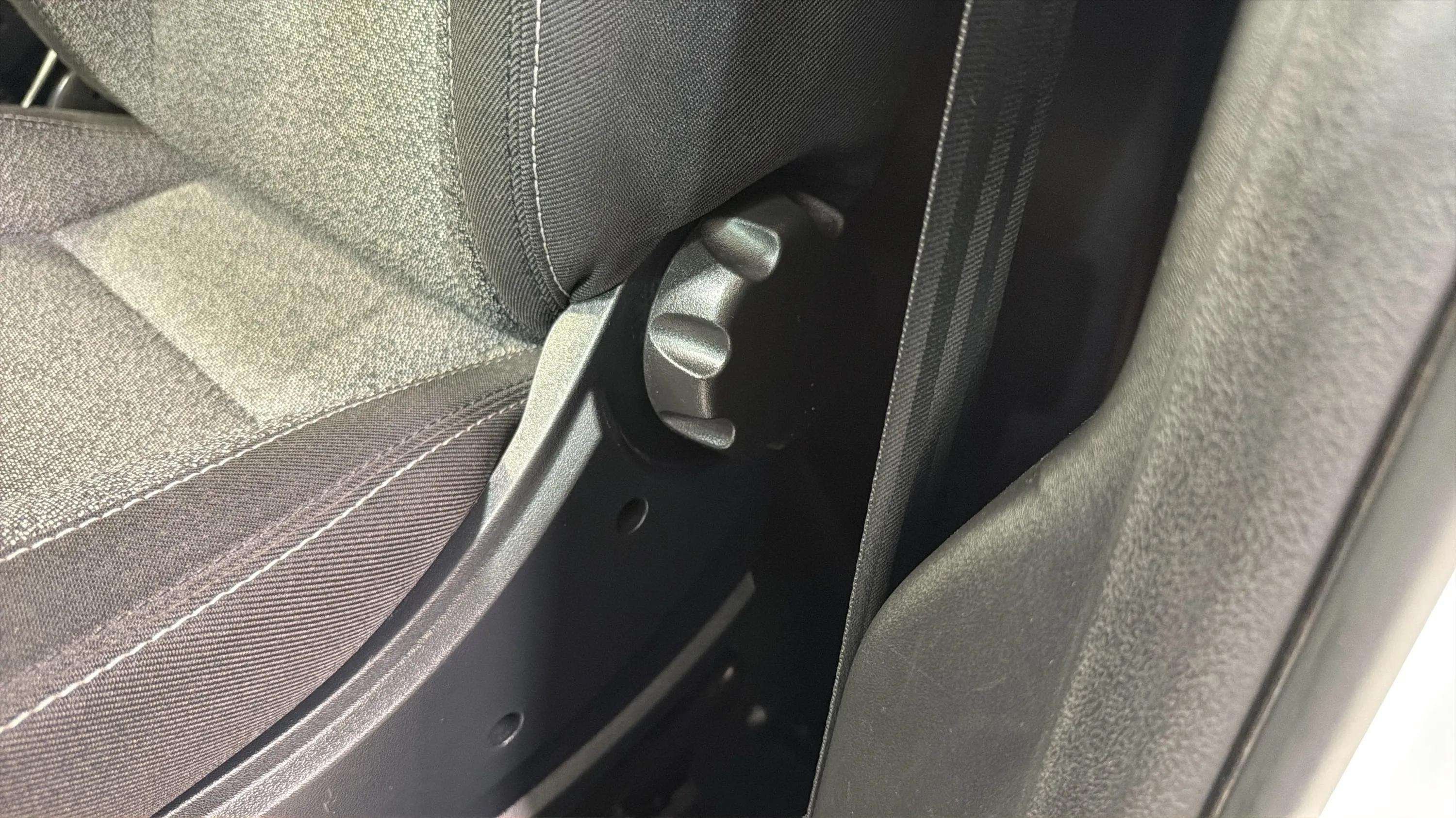 Used 2025 RAM ProMaster 2500 w/ U-Haul Equipment Group FWD image 21
