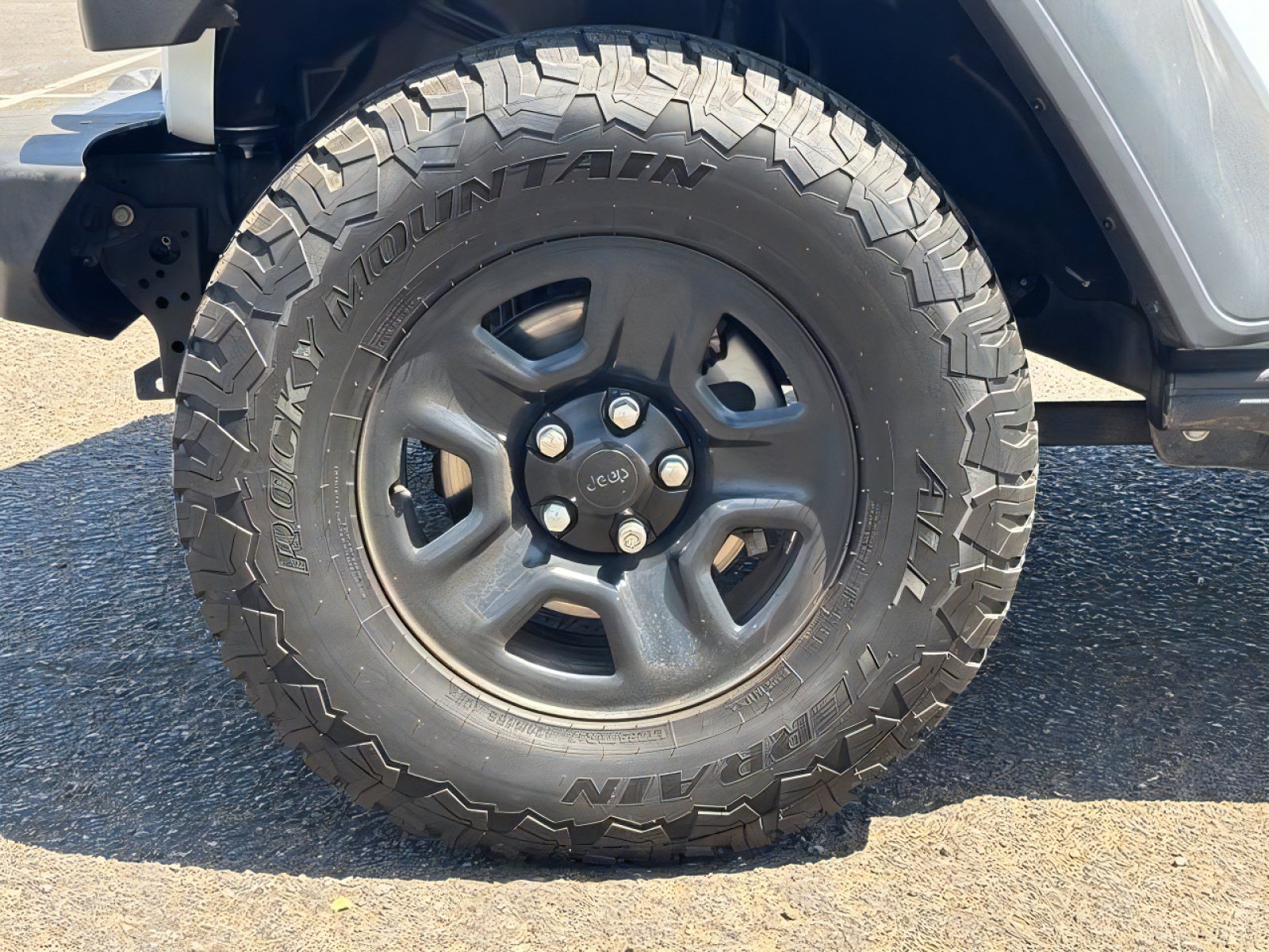 Used 2023 Jeep Wrangler Unlimited Sport AWD/4WD image 10