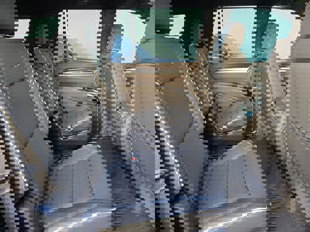 New 2026 Cadillac Escalade Luxury w/ LPO, Floor Liner Package image 31