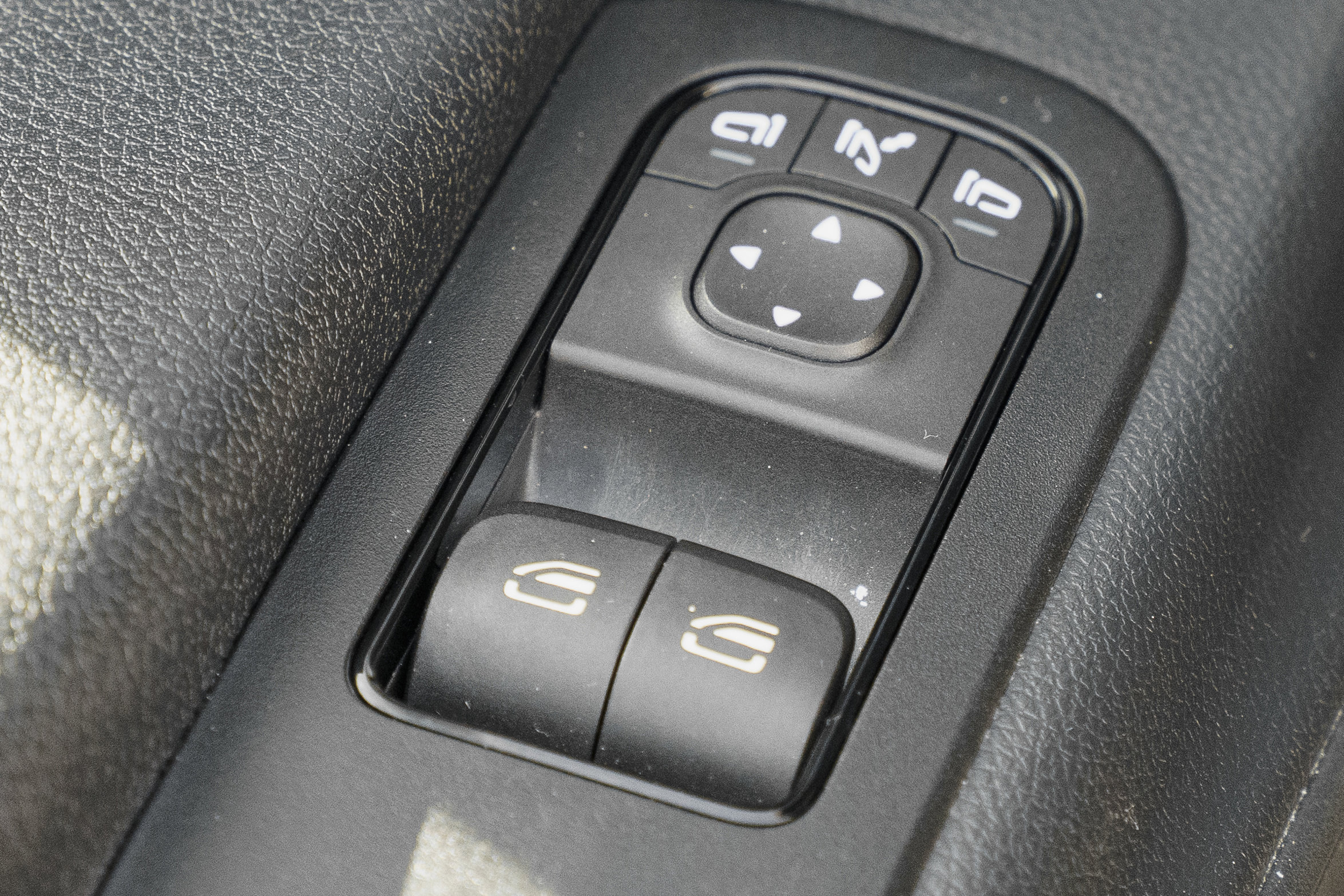 Used 2020 Mercedes-Benz Sprinter 2500 image 21