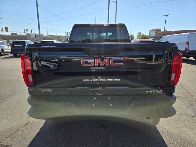Used 2022 GMC Sierra 2500 AT4 w/ AT4 Premium Plus Package AWD/4WD image 6