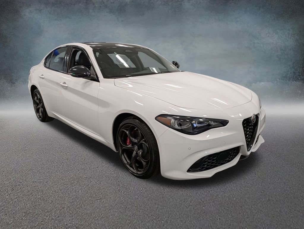 Used 2025 Alfa Romeo Giulia AWD w/ Driving Assist Package image 3
