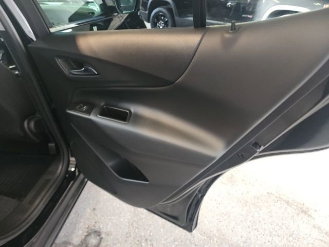 Used 2024 Chevrolet Equinox LT image 17