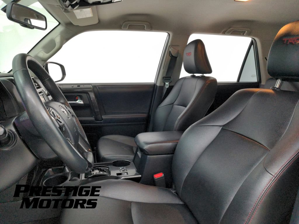 Used 2019 Toyota 4Runner TRD Off-Road Premium AWD/4WD image 18