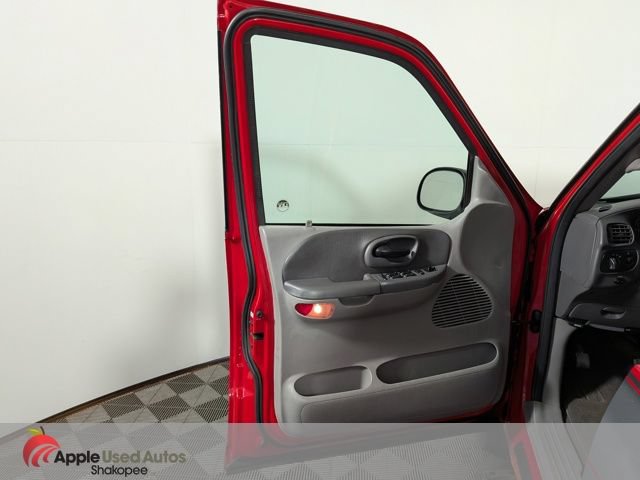 Used 2002 Ford F150 XLT AWD/4WD image 8