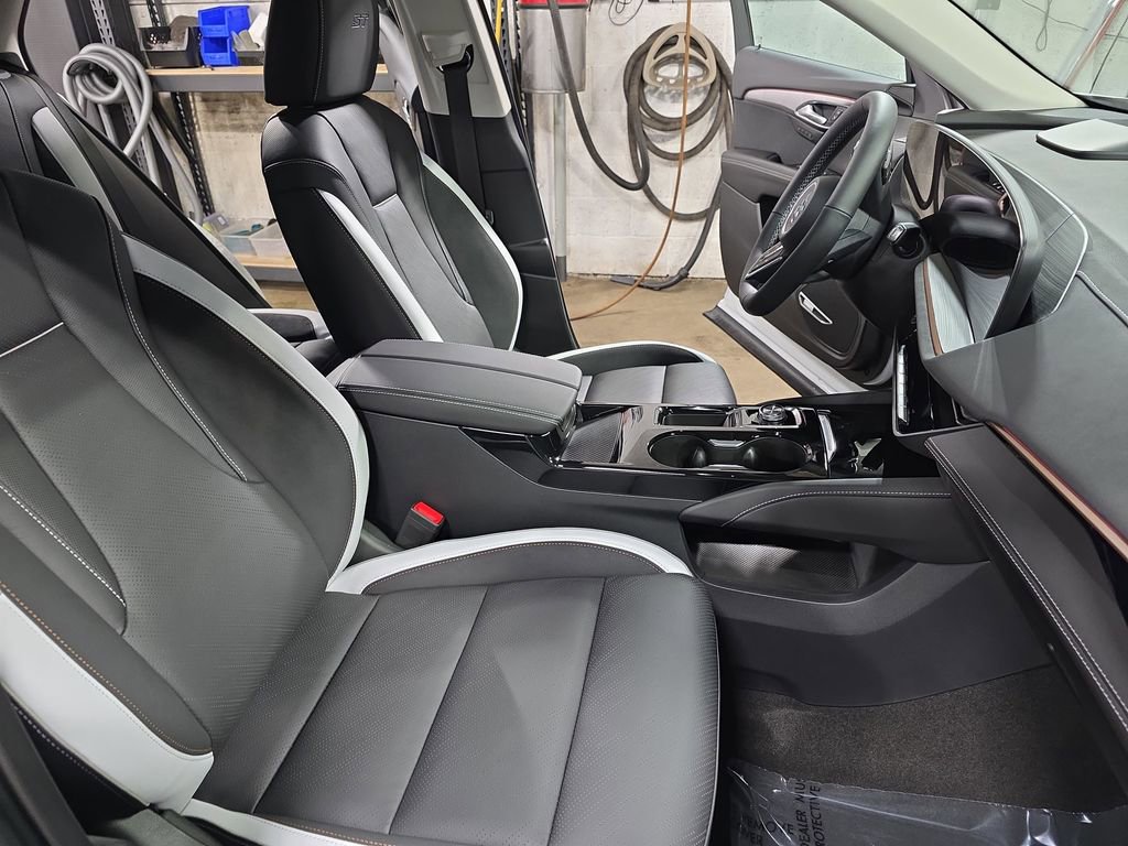 New 2026 Buick Envision Sport Touring image 10