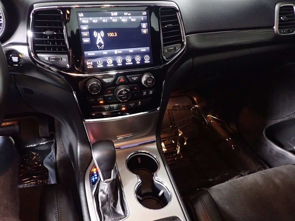 Used 2019 Jeep Grand Cherokee Altitude AWD/4WD image 28