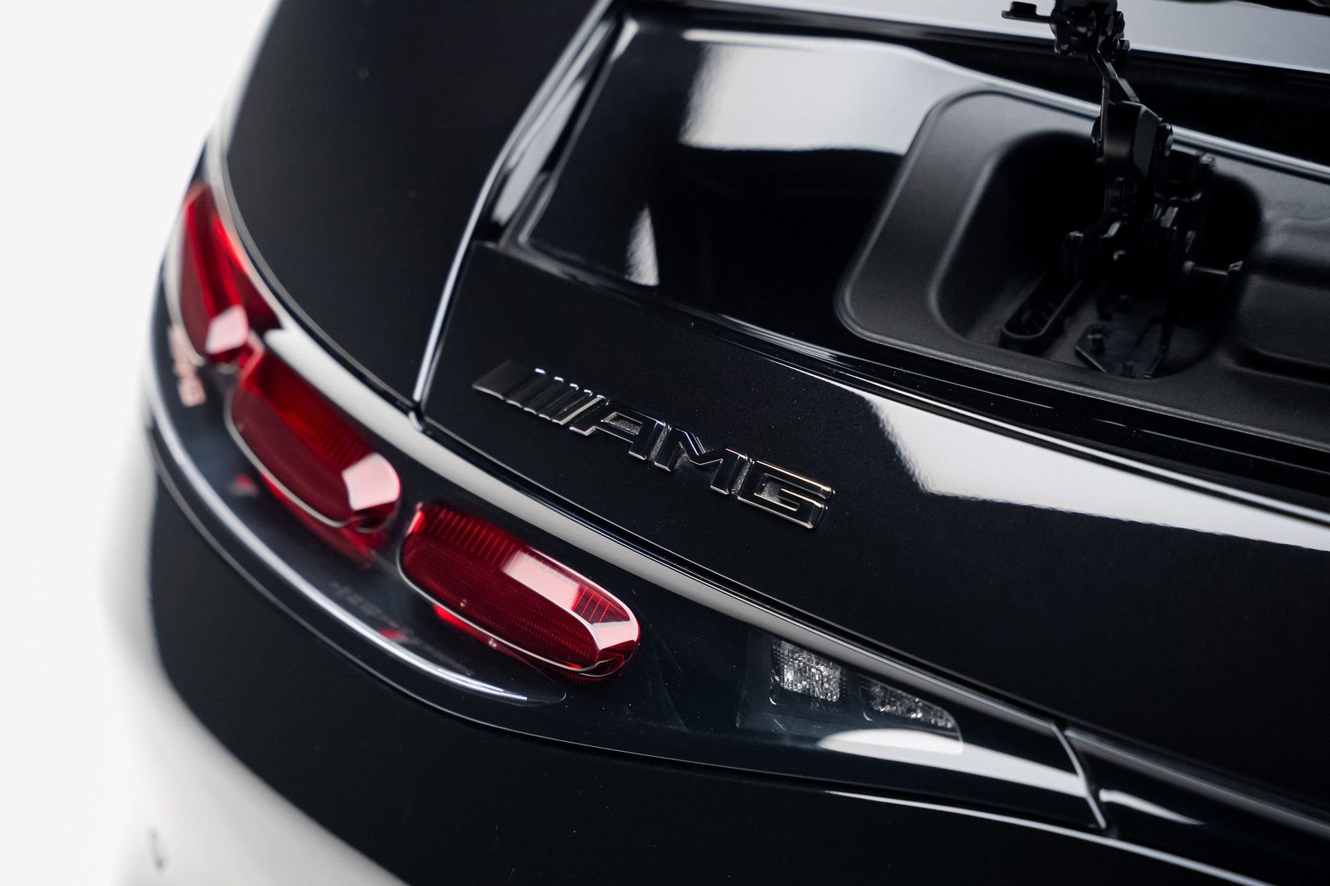 Used 2025 Mercedes-Benz AMG GT 43 image 32