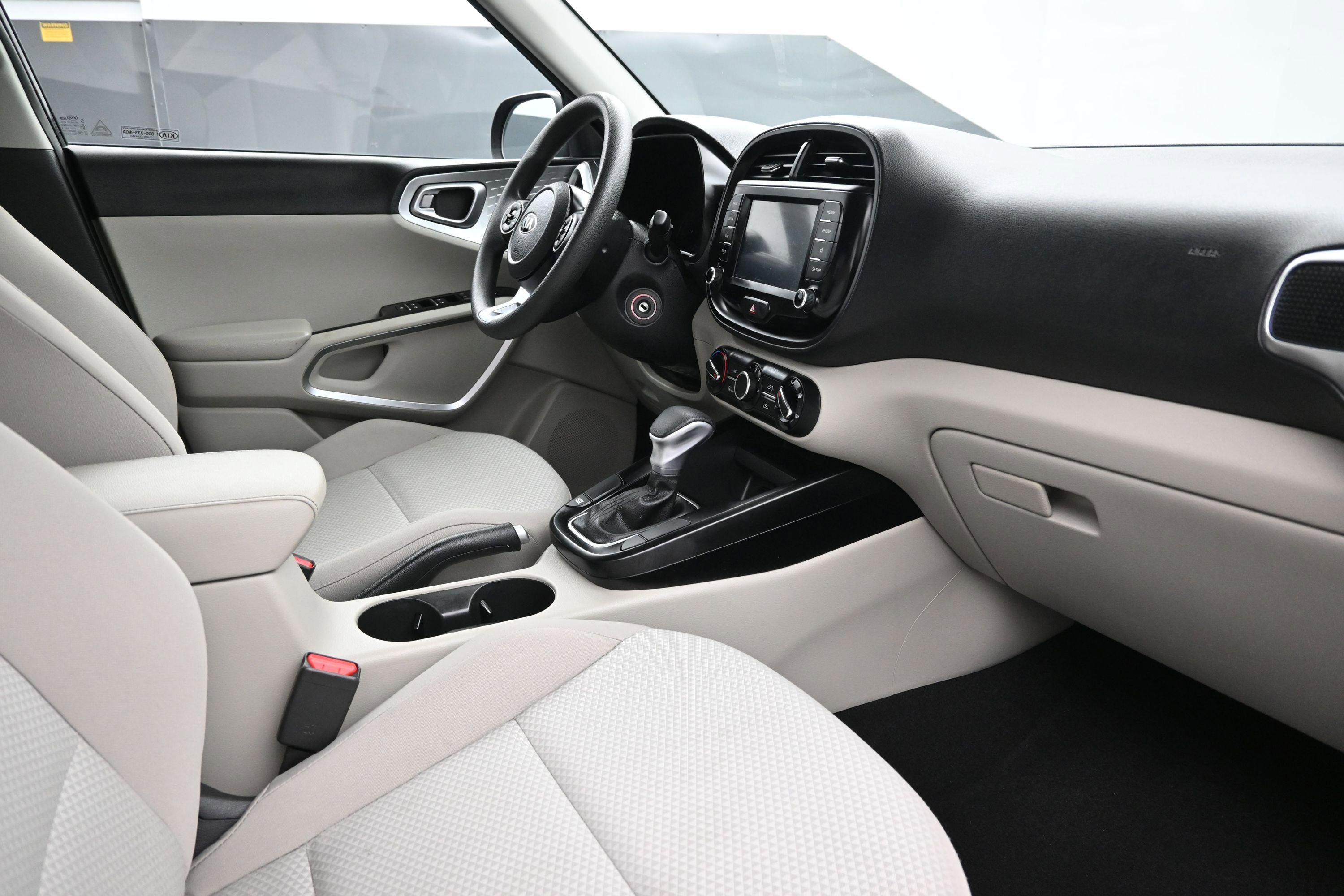 Used 2020 Kia Soul LX FWD image 26