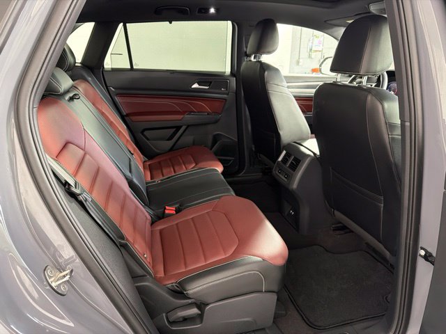 Used 2021 Volkswagen Atlas Cross Sport SEL Premium AWD/4WD image 18