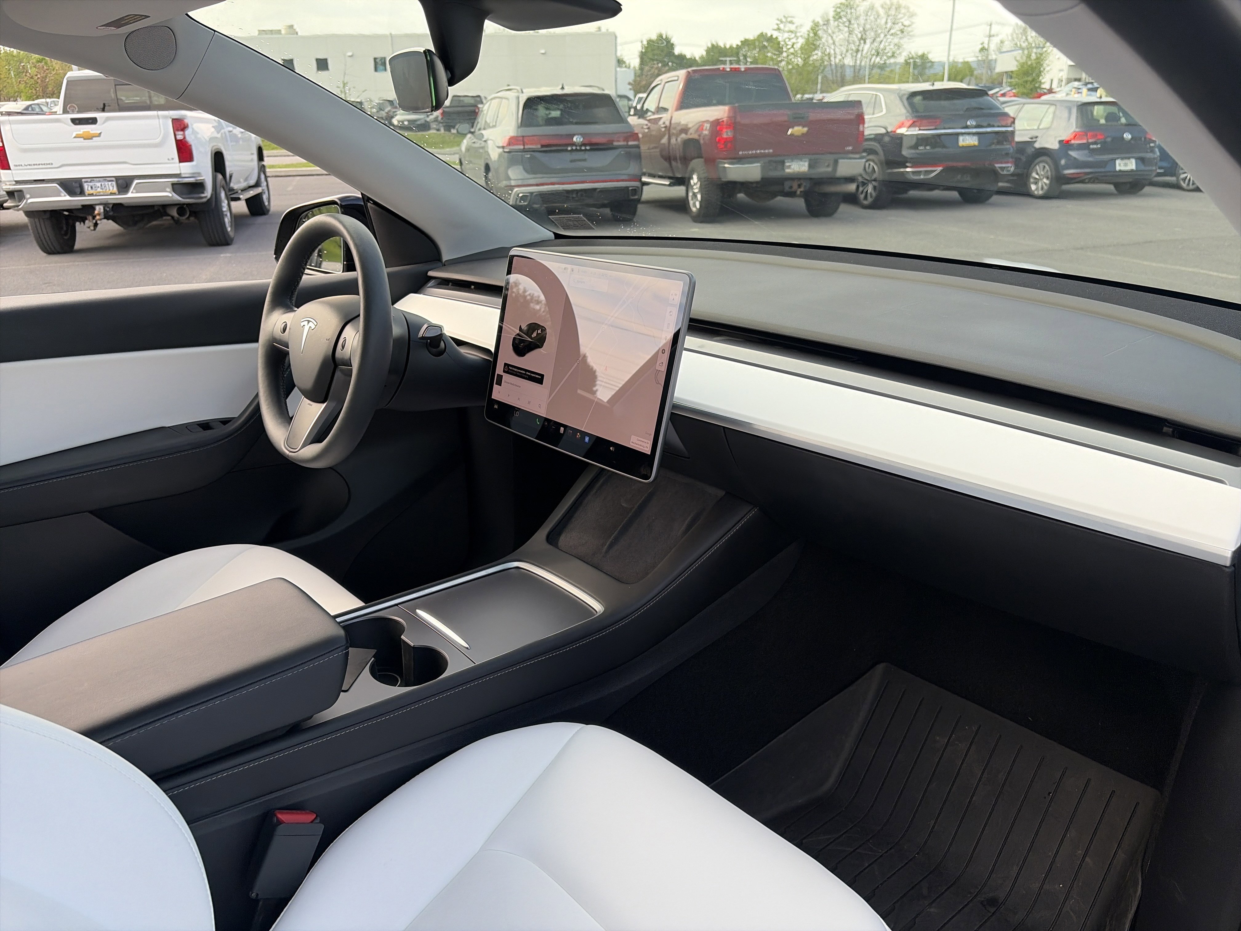 Used 2021 Tesla Model Y Long Range image 38