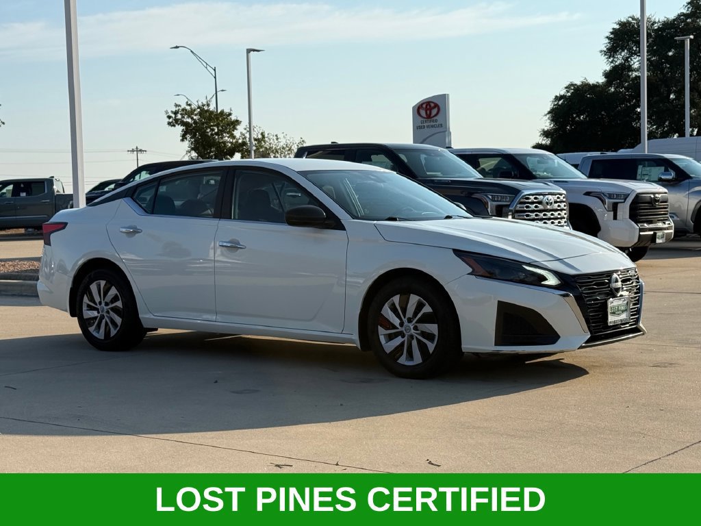 Used 2024 Nissan Altima 2.5 S FWD image 7