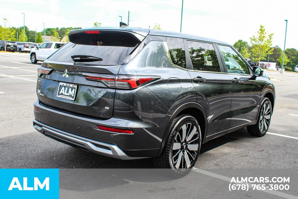 Used 2025 Mitsubishi Outlander SE FWD image 6