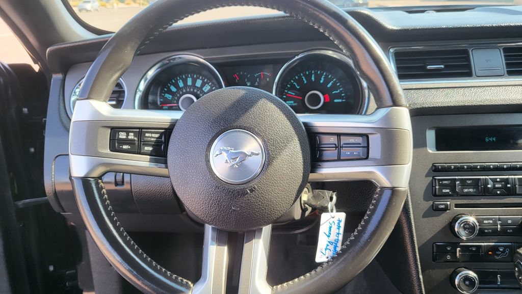 Used 2014 Ford Mustang Convertible RWD image 25
