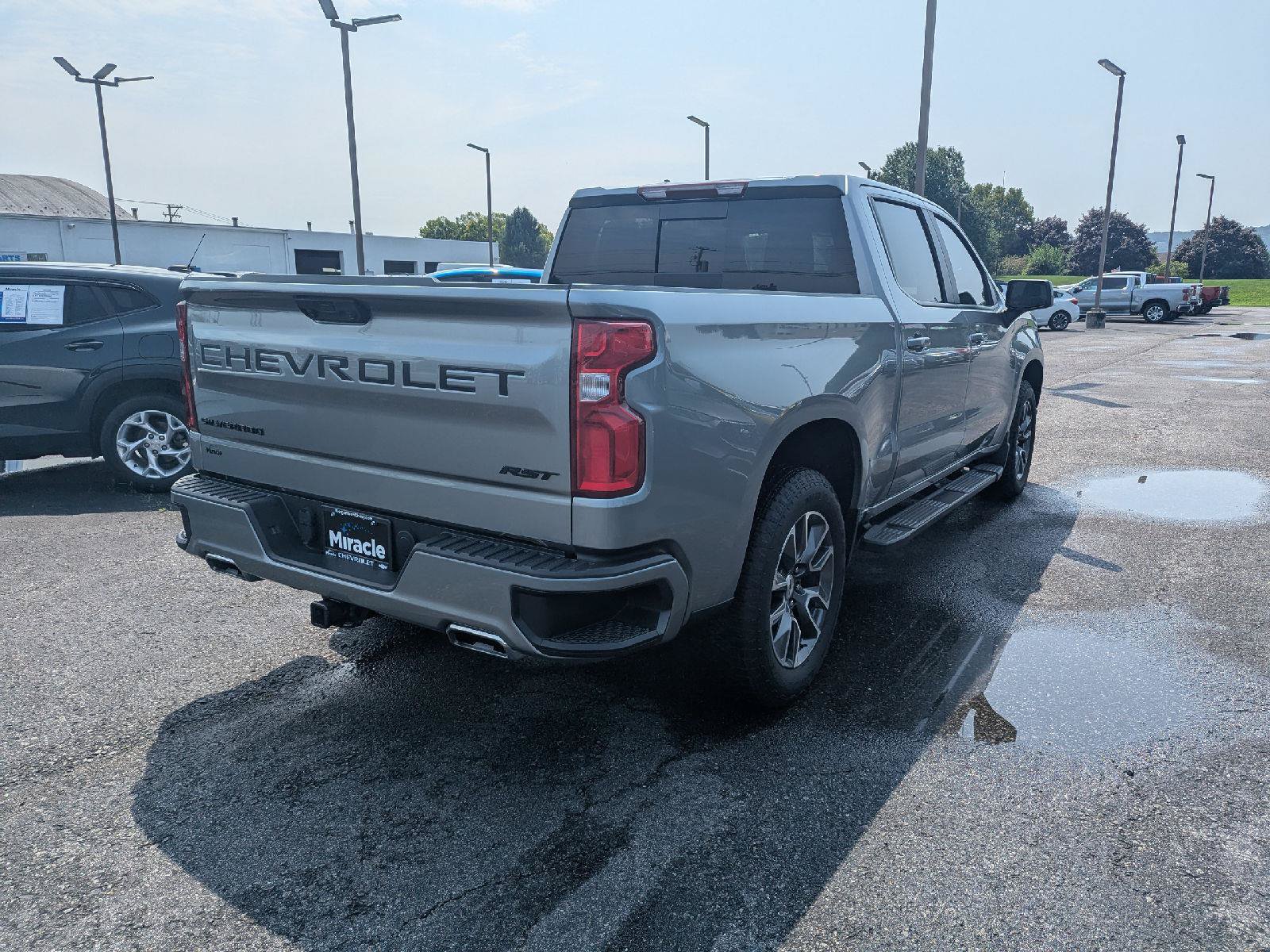 Used 2025 Chevrolet Silverado 1500 RST AWD/4WD image 8