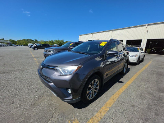 Used 2018 Toyota RAV4 Limited w/ Protection Package AWD/4WD image 3