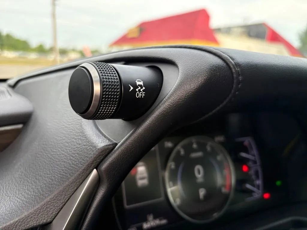 Used 2019 Lexus ES 350 w/ Accessory Package 2 FWD image 38