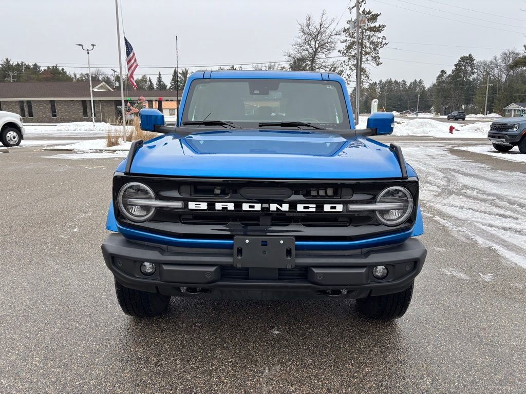 Used 2023 Ford Bronco Outer Banks image 8