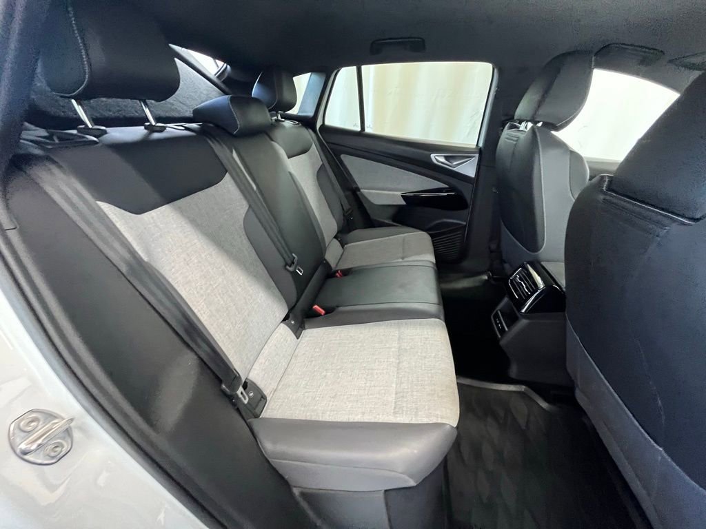 Used 2023 Volkswagen ID.4 Pro image 23