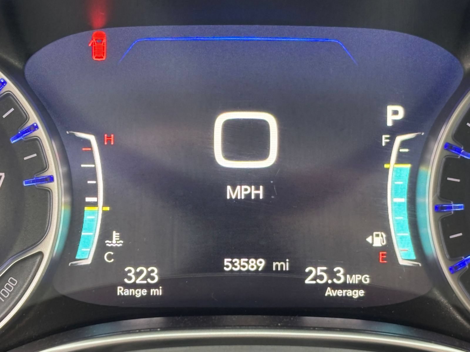 Used 2025 Chrysler Pacifica Limited FWD image 10