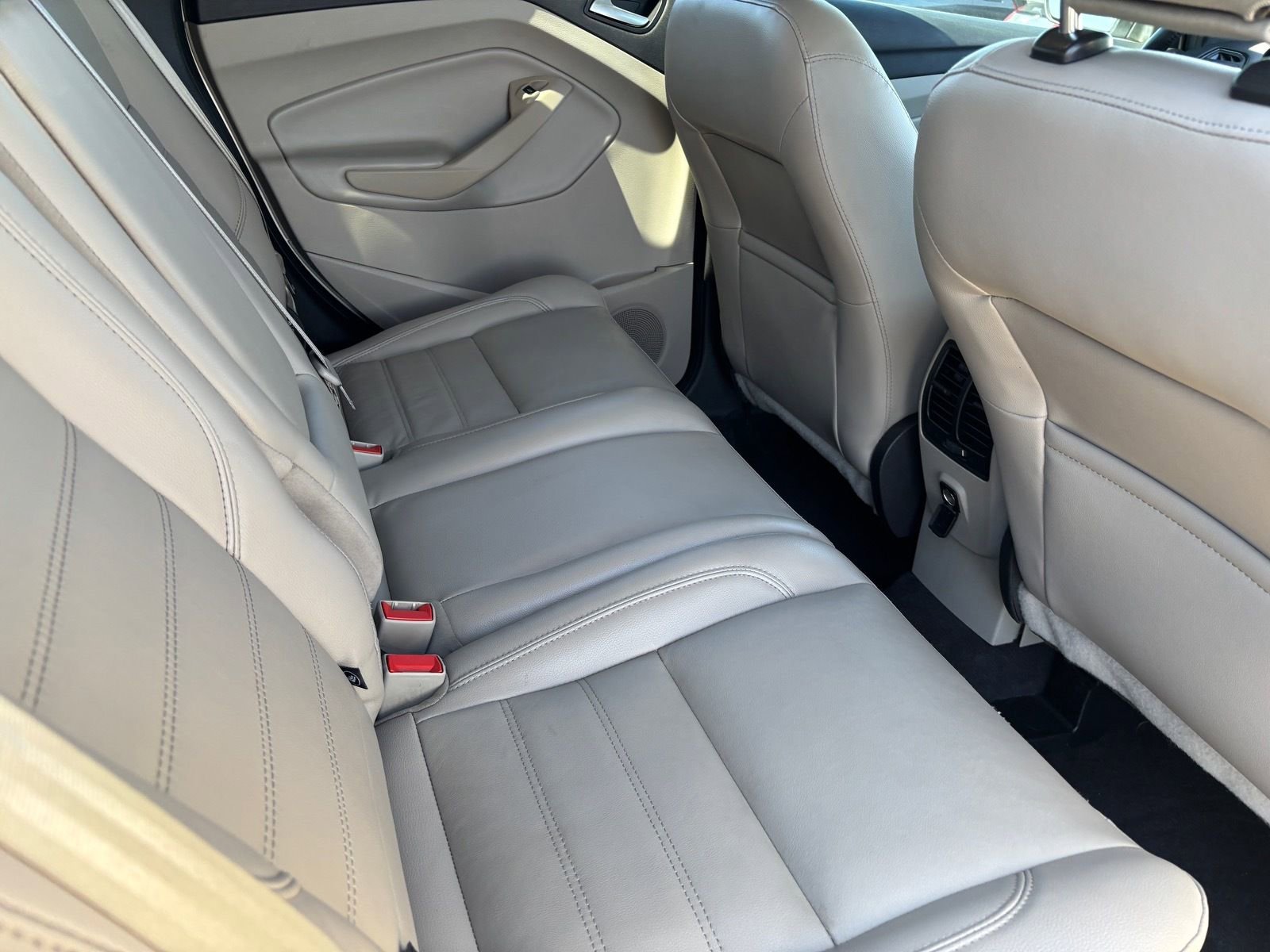 Used 2018 Ford Escape SEL image 15