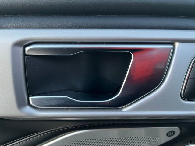 Used 2022 Ford Explorer Platinum w/ Equipment Group 601A image 9