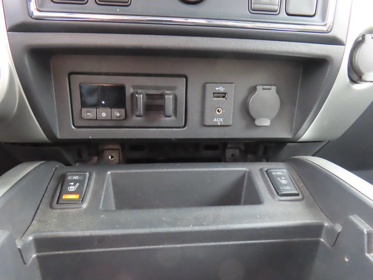 Used 2017 Nissan Titan PRO-4X image 23