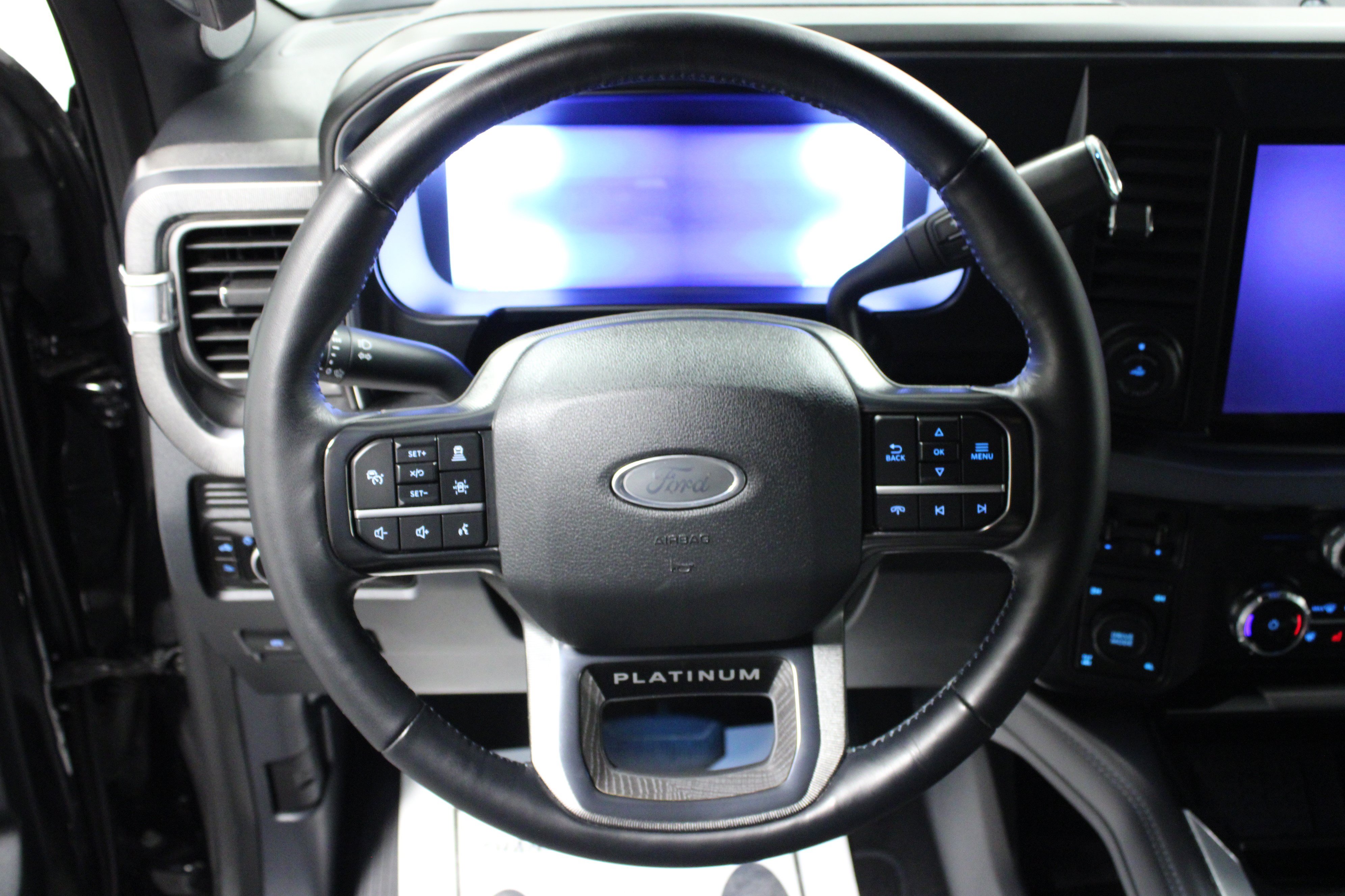 Used 2025 Ford F250 Platinum AWD/4WD image 17