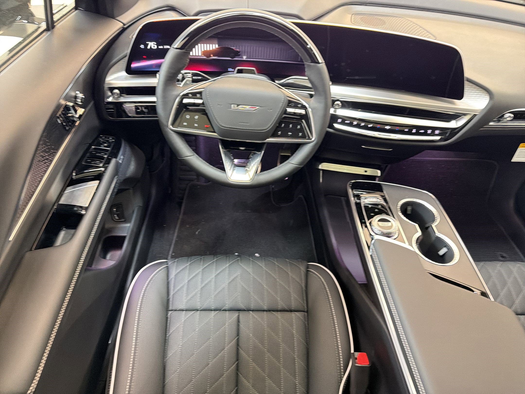 New 2026 Cadillac Lyriq V image 25