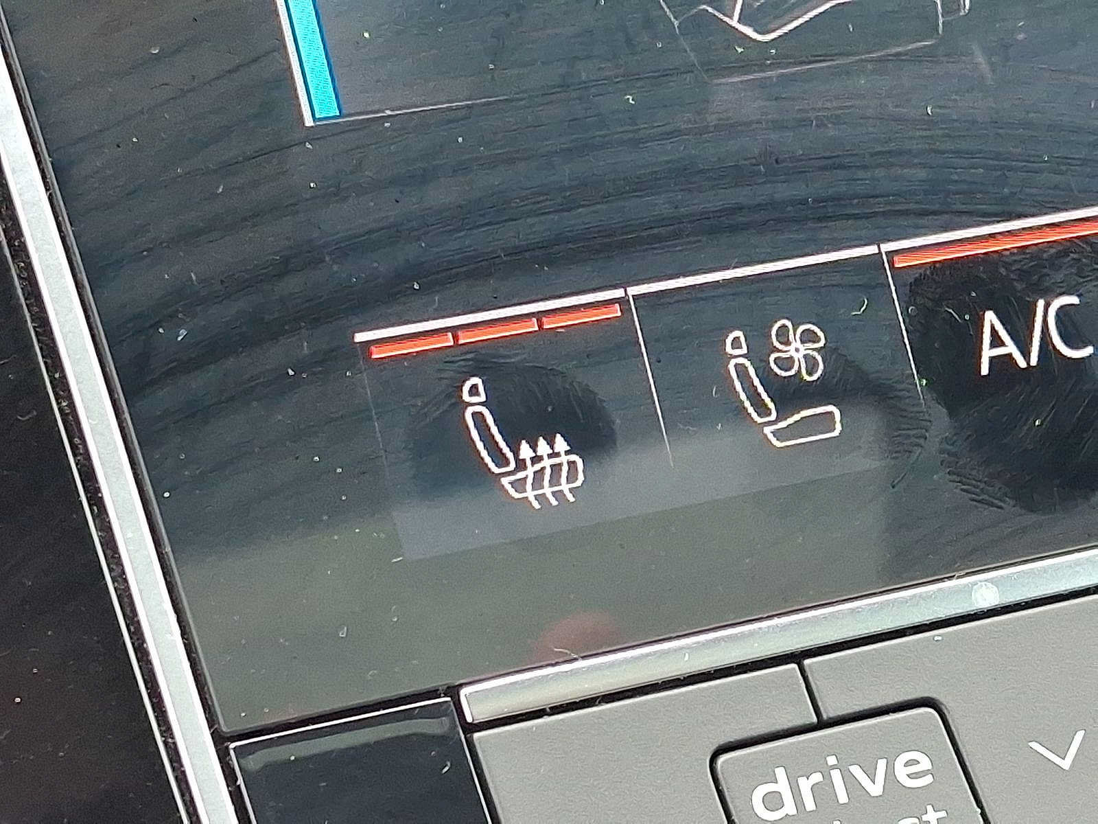 Certified 2024 Audi Q8 Premium Plus AWD/4WD image 25