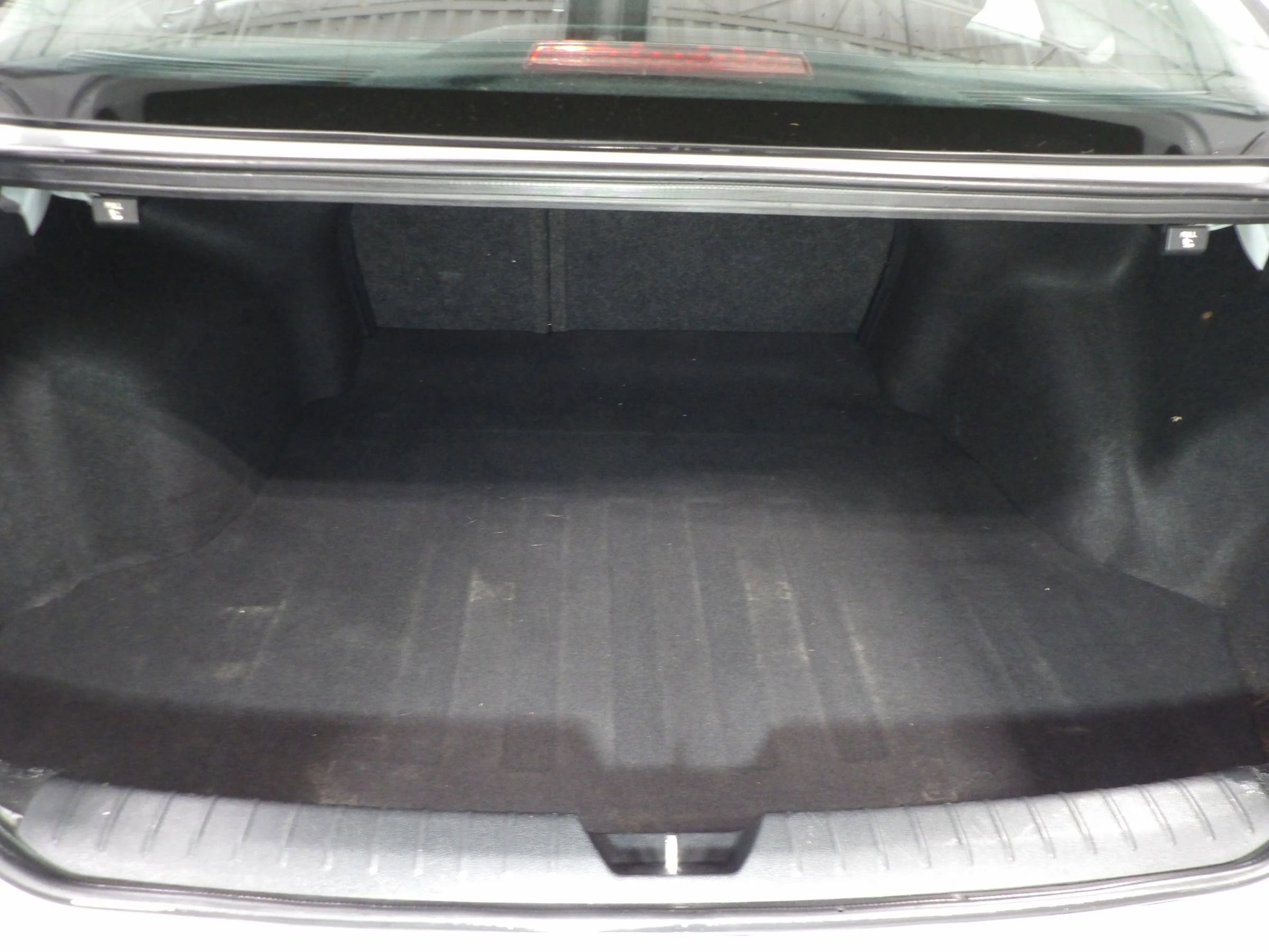 Used 2018 Kia Optima LX w/ 17" Alloy Wheels Package image 7