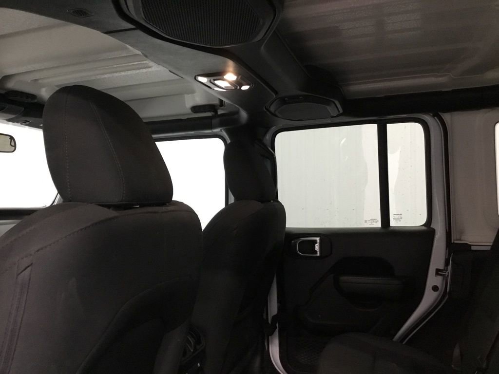 Used 2023 Jeep Wrangler Willys image 11