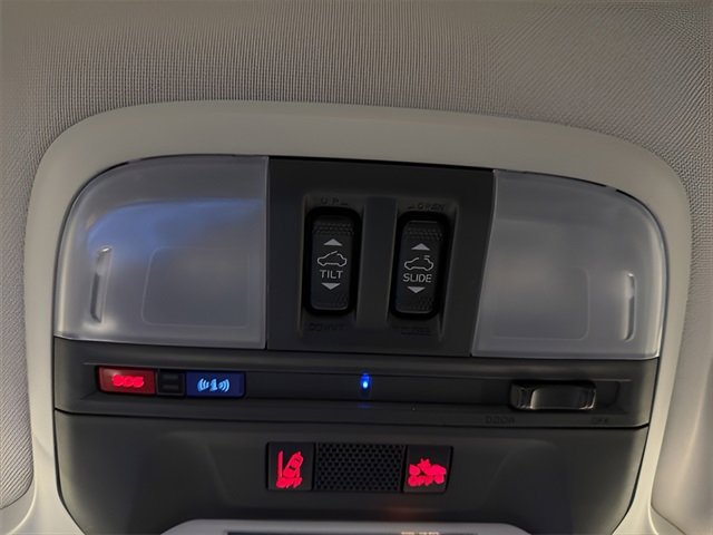 Used 2022 Subaru Crosstrek 2.5i Limited w/ Moonroof Package 2 image 27