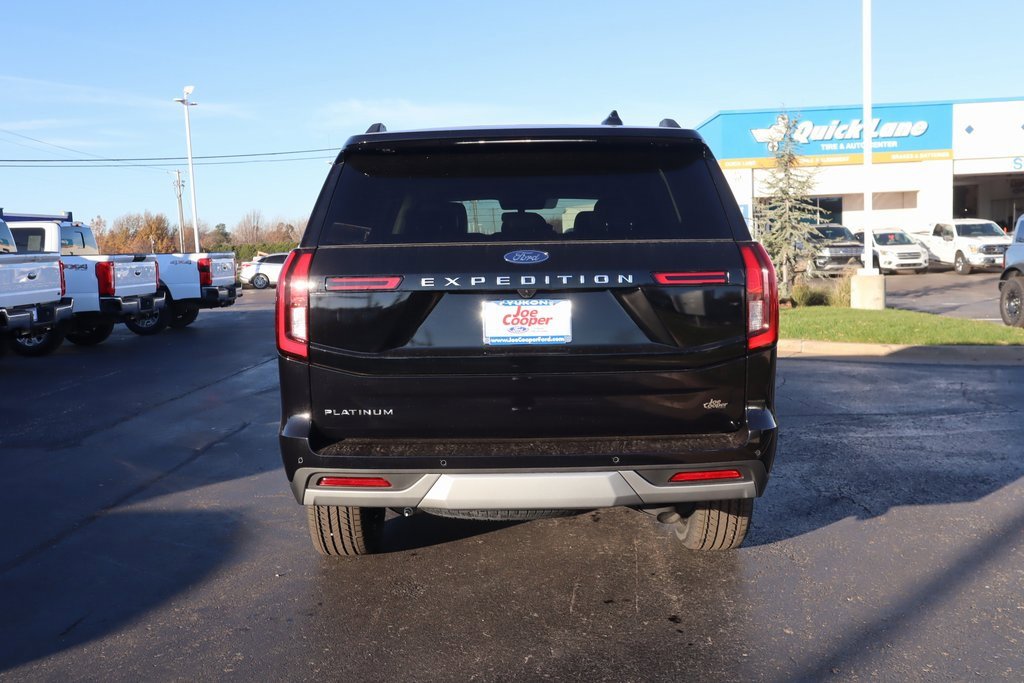 New 2025 Ford Expedition Platinum w/ Driver's Package image 24