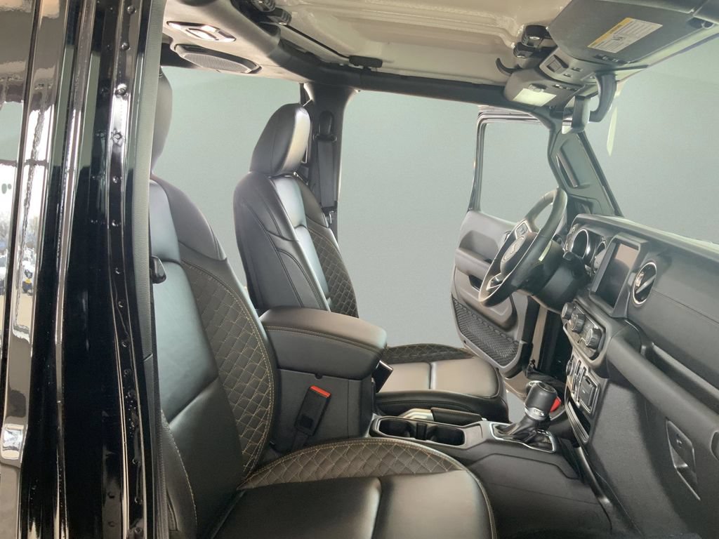 Used 2022 Jeep Wrangler Unlimited Sahara AWD/4WD image 42
