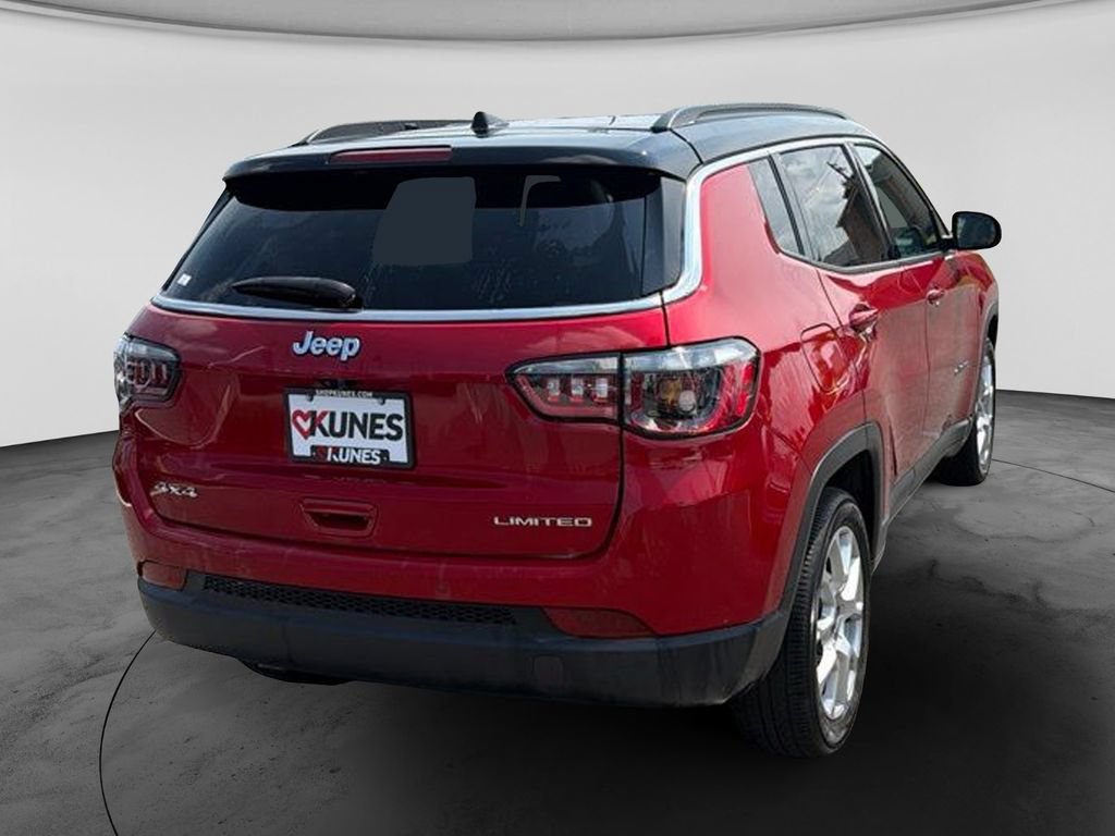 Used 2025 Jeep Compass Limited AWD/4WD image 12
