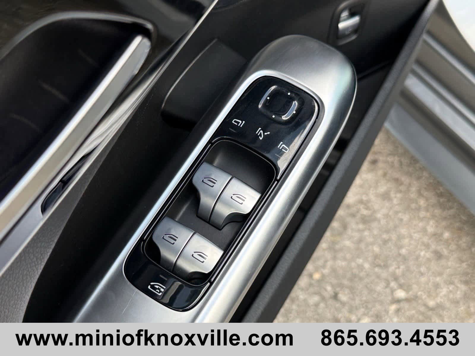 Used 2023 Mercedes-Benz C 300 Sedan image 15