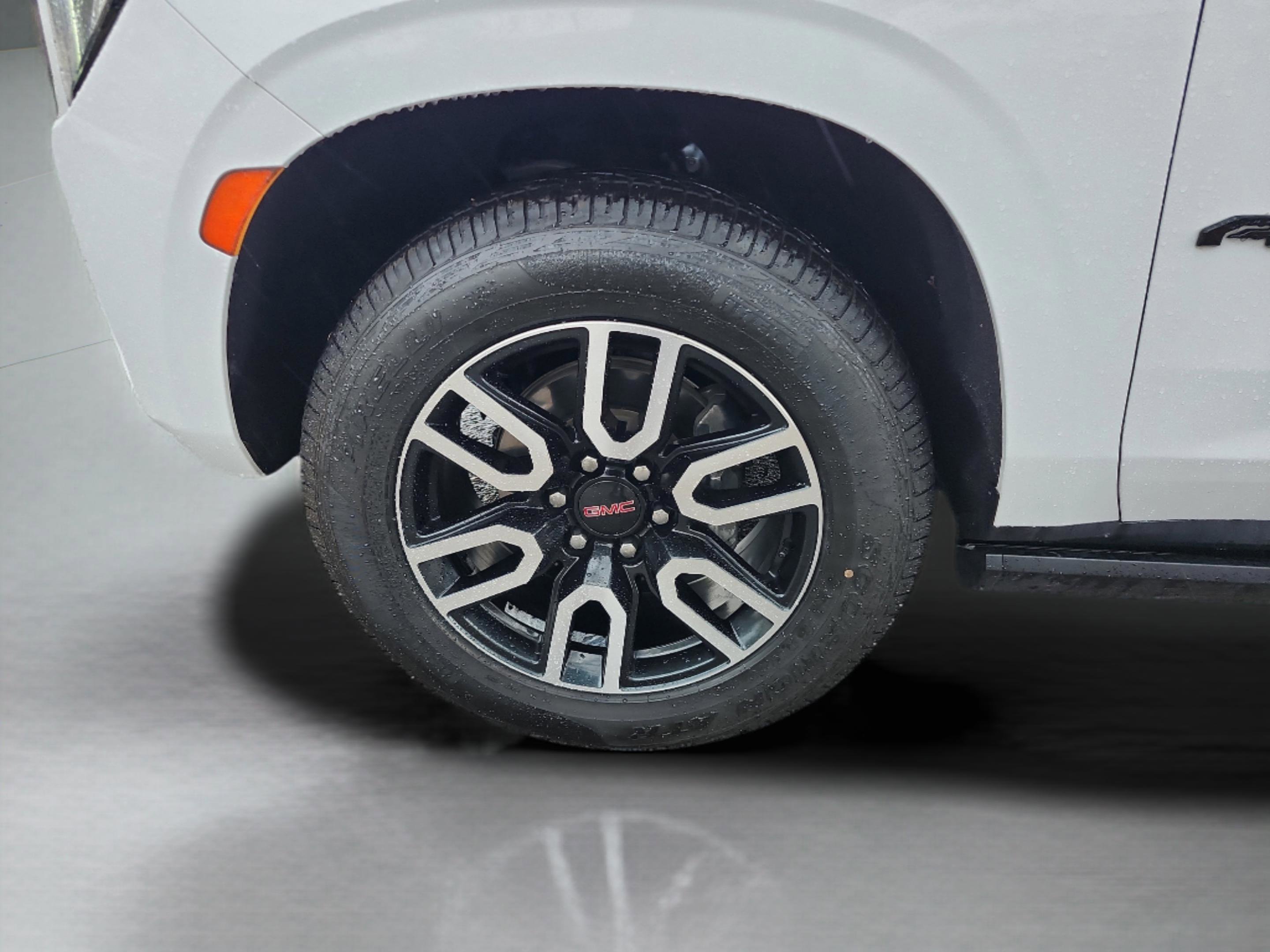 Used 2022 GMC Yukon AT4 w/ Max Trailering Package image 29