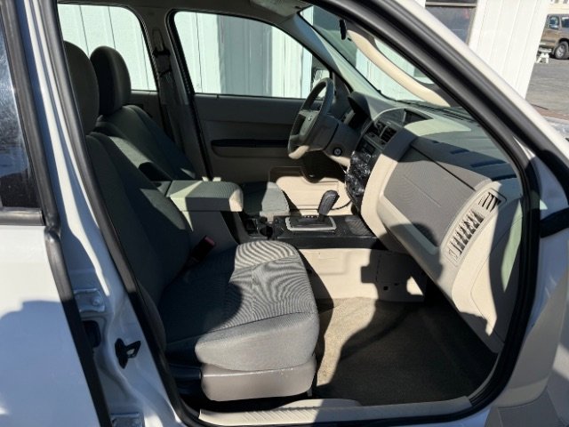 Used 2012 Ford Escape XLS image 8