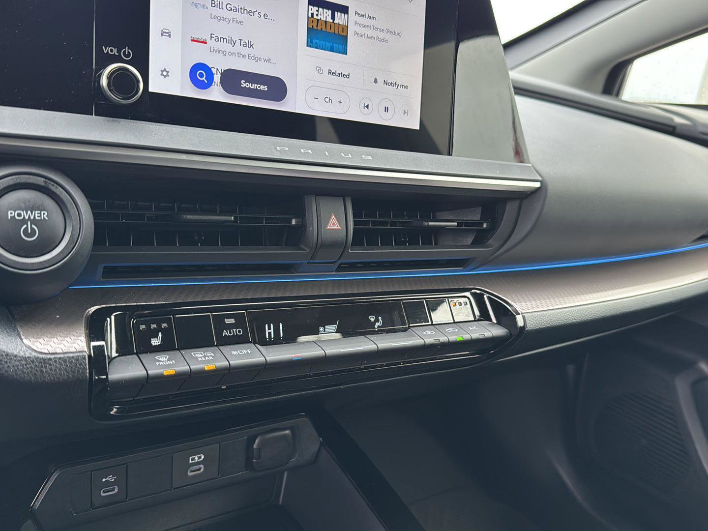 Certified 2023 Toyota Prius XLE image 22