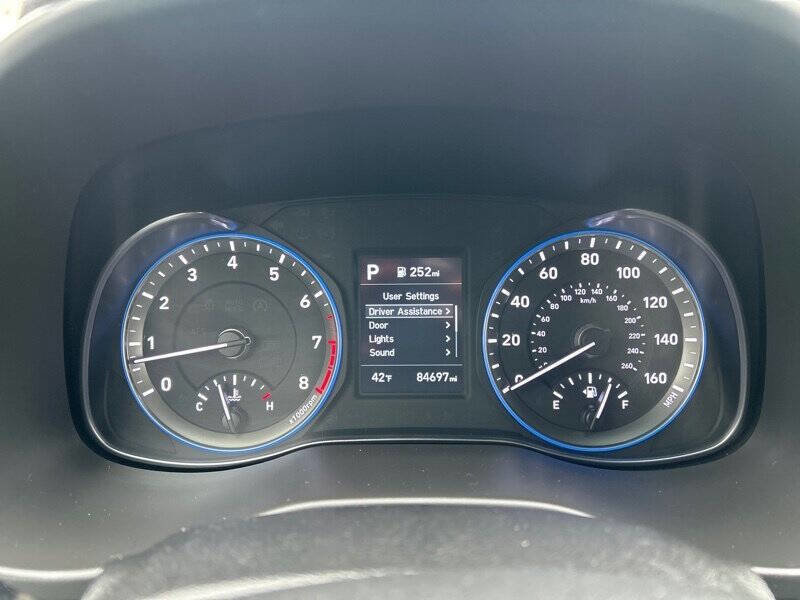 Used 2019 Hyundai Kona Limited image 25