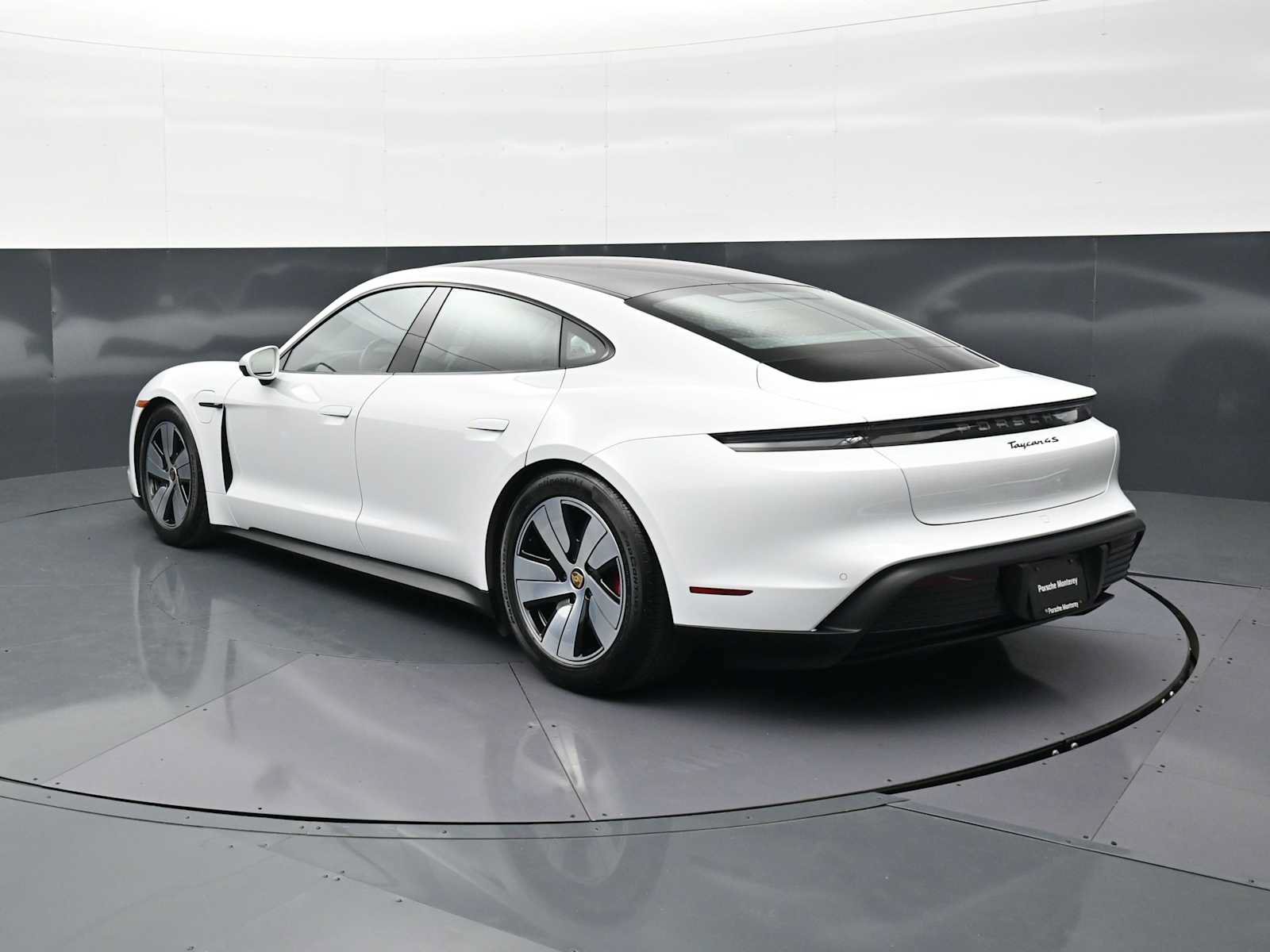 Used 2024 Porsche Taycan 4S AWD/4WD image 3