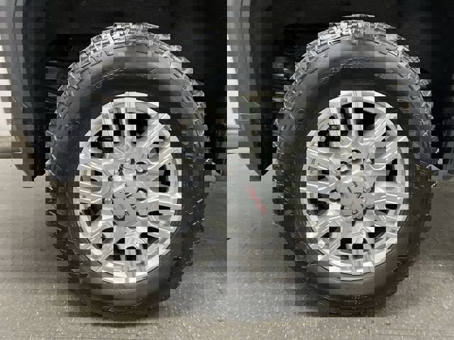 Certified 2024 GMC Sierra 2500 SLT w/ SLT Premium Package image 32