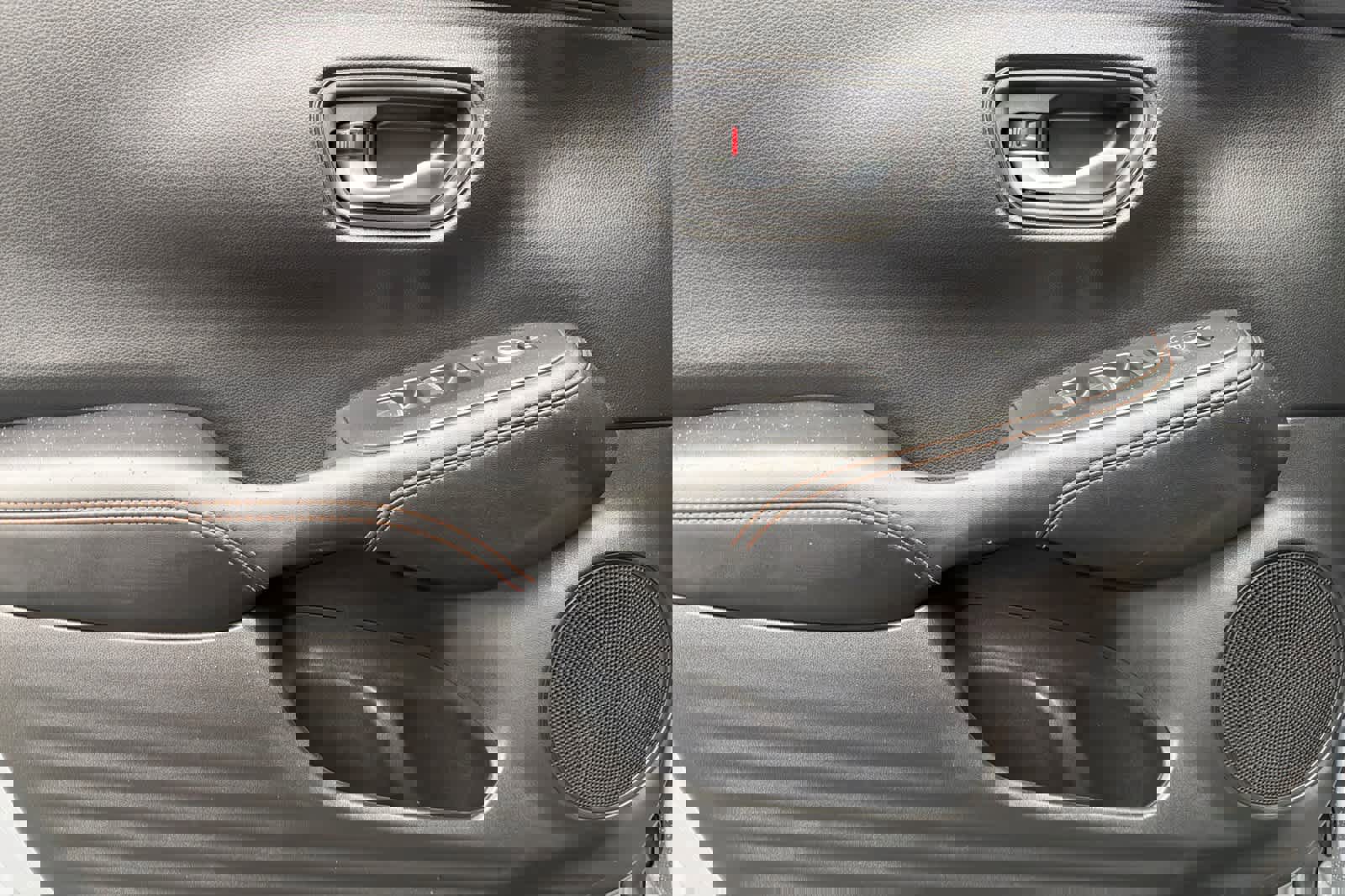 Certified 2025 Honda HR-V Sport image 14