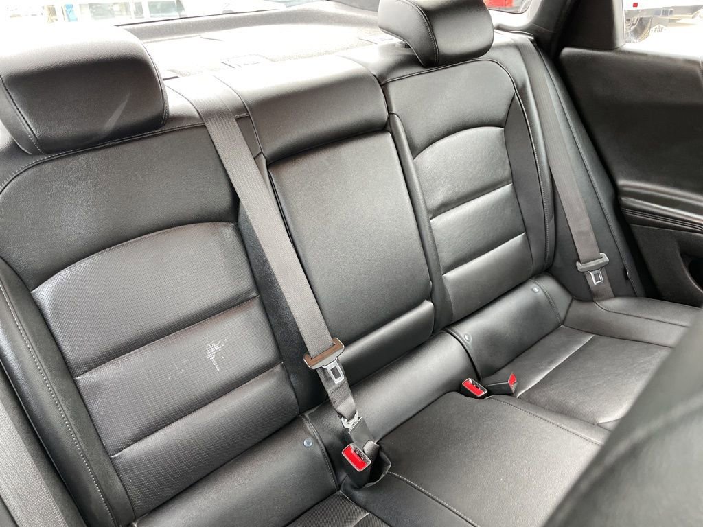 Used 2021 Chevrolet Malibu Premier image 24