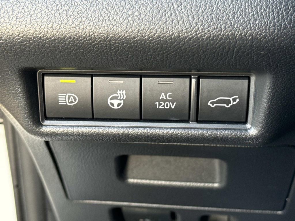 Used 2024 Toyota Grand Highlander AWD Hybrid image 46